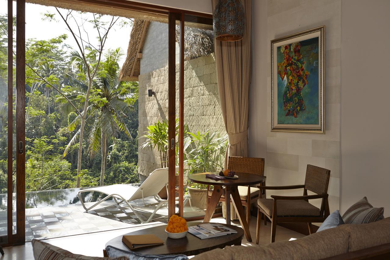 Tejaprana Resort & Spa Убуд Екстериор снимка Interior of a villa at the resort
